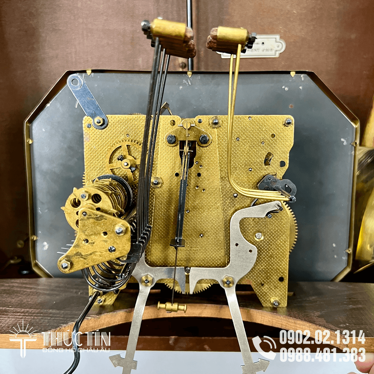 N415: Đồng hồ ODO 30 - 6 gông 8 búa thùng có chạm khắc - Đồng hồ quả lắc